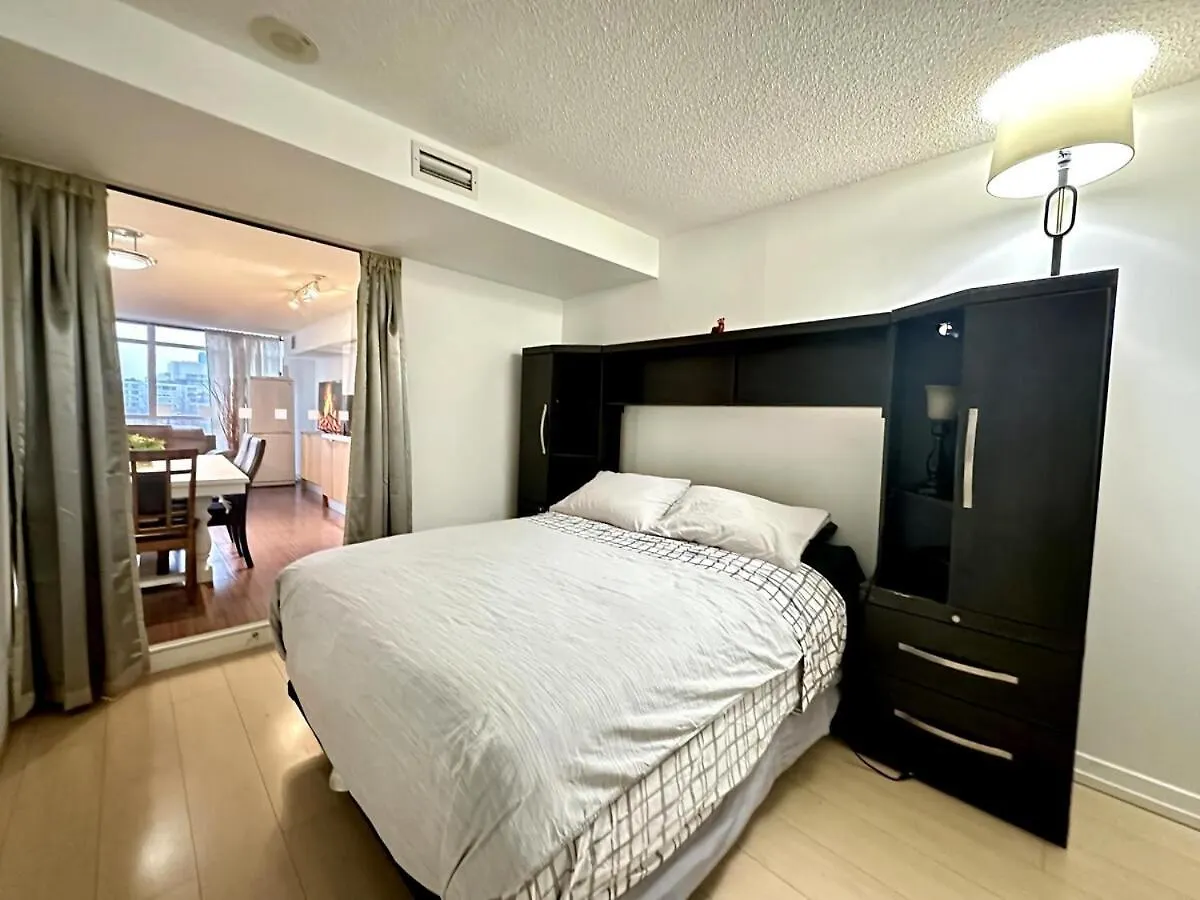 Apartamento Spacious 2Bdrms & 2Baths With 3 Real Beds Toronto