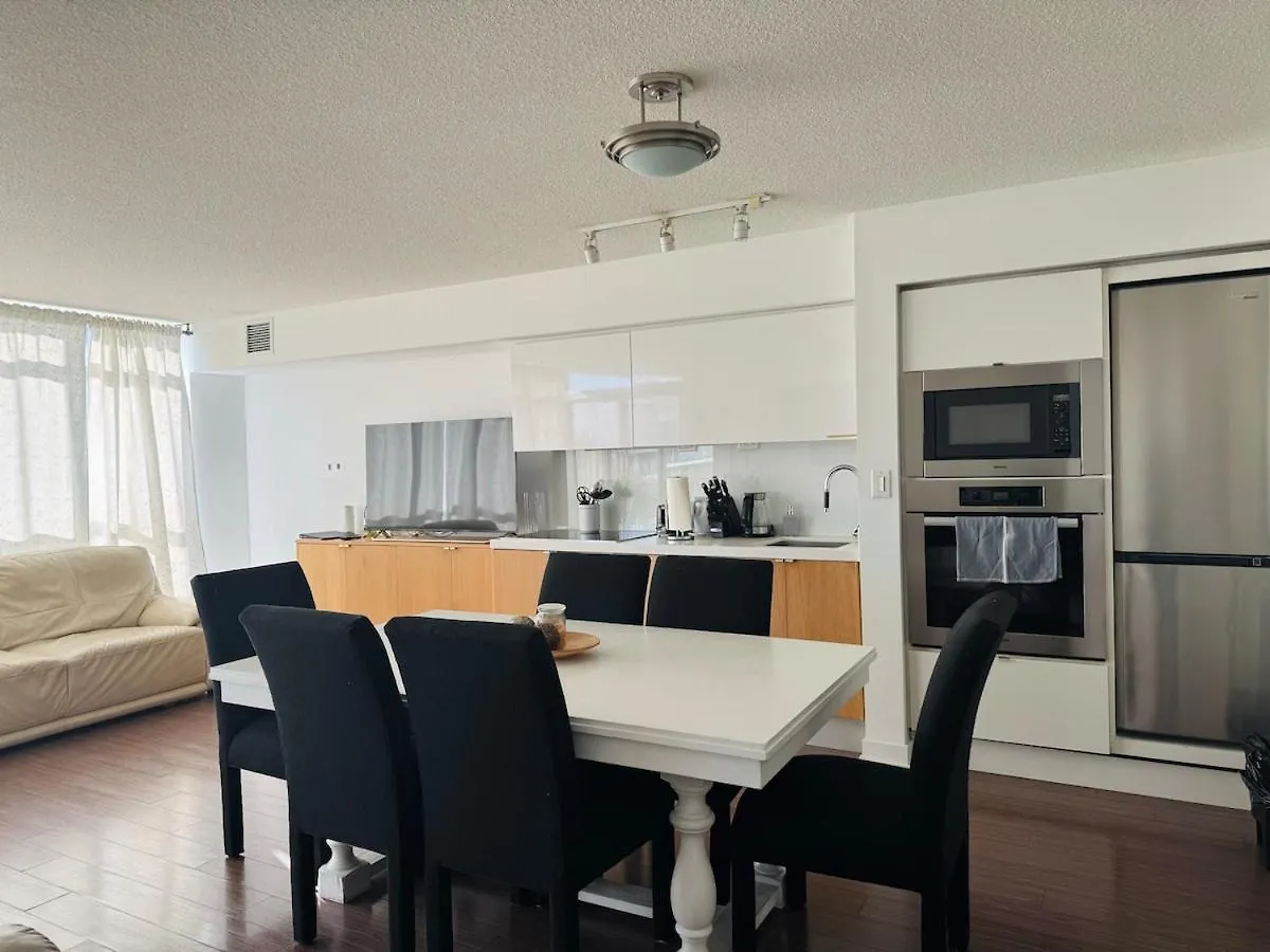 Spacious 2Bdrms & 2Baths With 3 Real Beds Toronto 0*,  Canadá