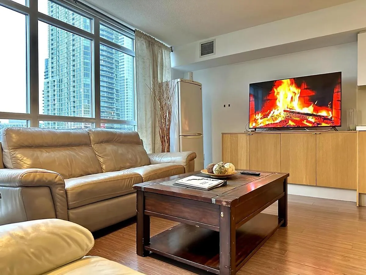 Spacious 2Bdrms & 2Baths With 3 Real Beds Toronto Canada